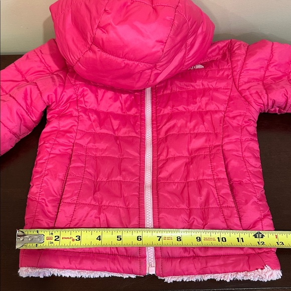 The North Face Girl’s Jacket - Picture 4 of 4